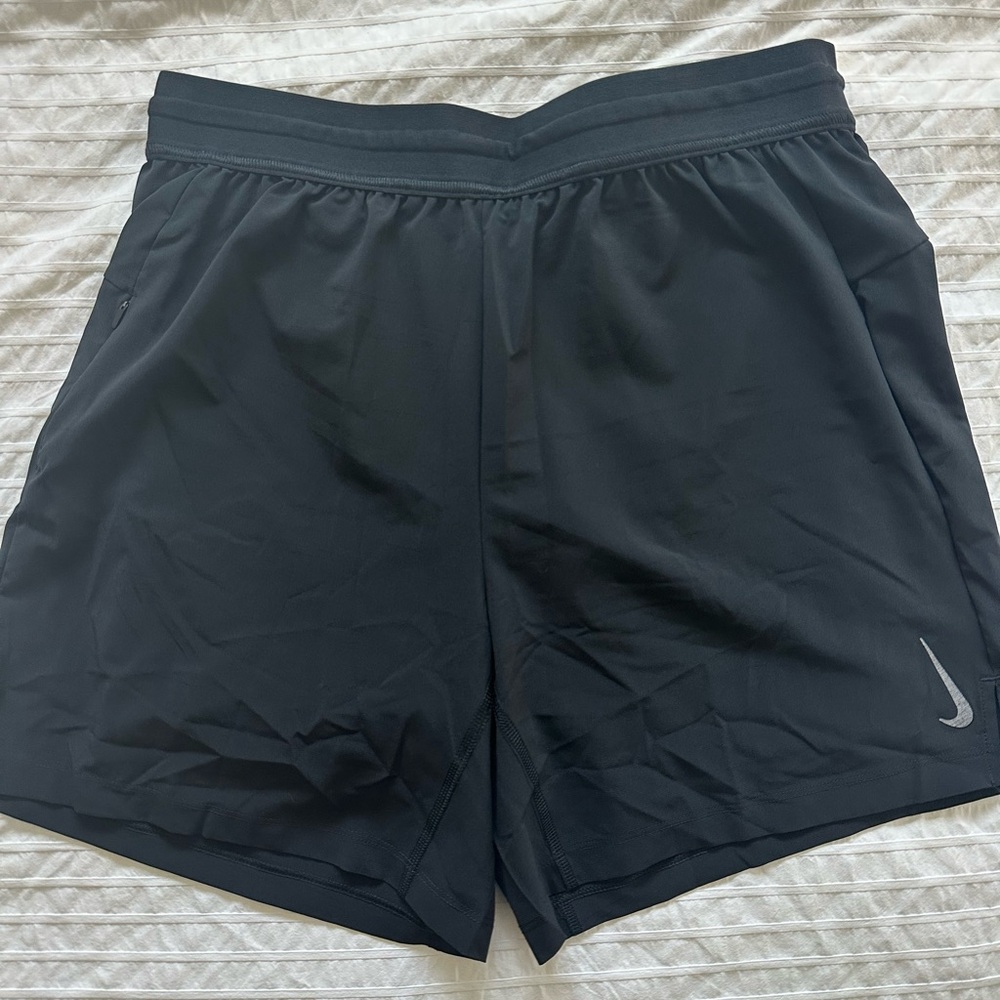 NWT Nike Men's 2-in-1 Dri-Fit Yoga Shorts